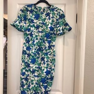 Size 2 Calvin Klein dress zipper in the back , flare sleeve